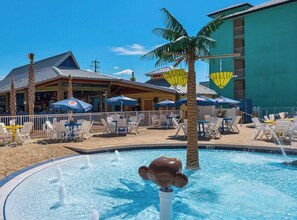 Breakfast, lunch, dinner served; beach views  - The Barefoot Hotel (Panama City Beach)
