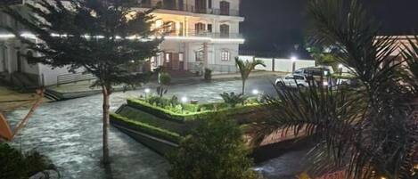 Classic Double Room, Balcony, Courtyard View | Exterior