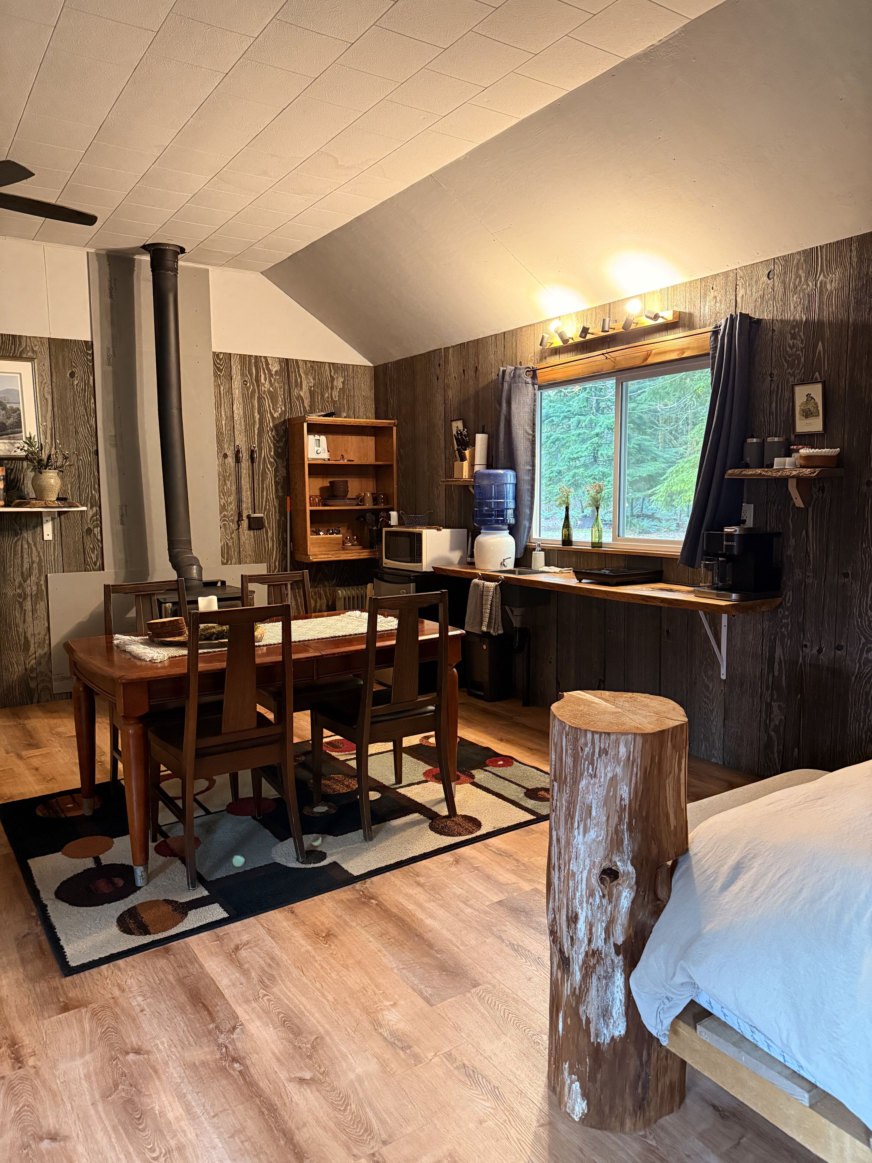 Accès Internet, draps fournis