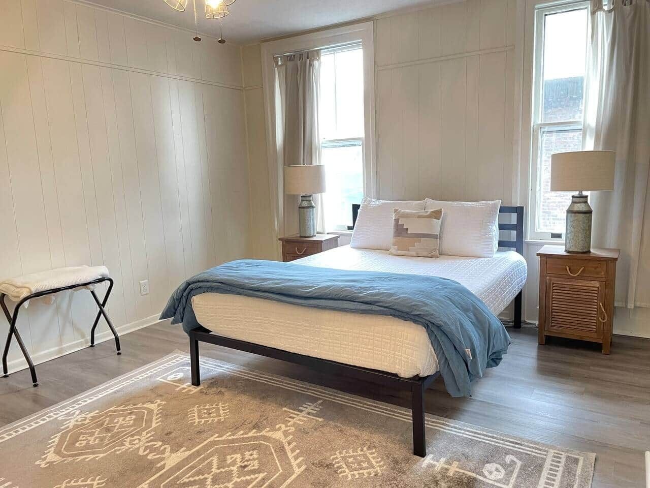 2 soverom, strykejern/-brett, wi-fi og sengetøy