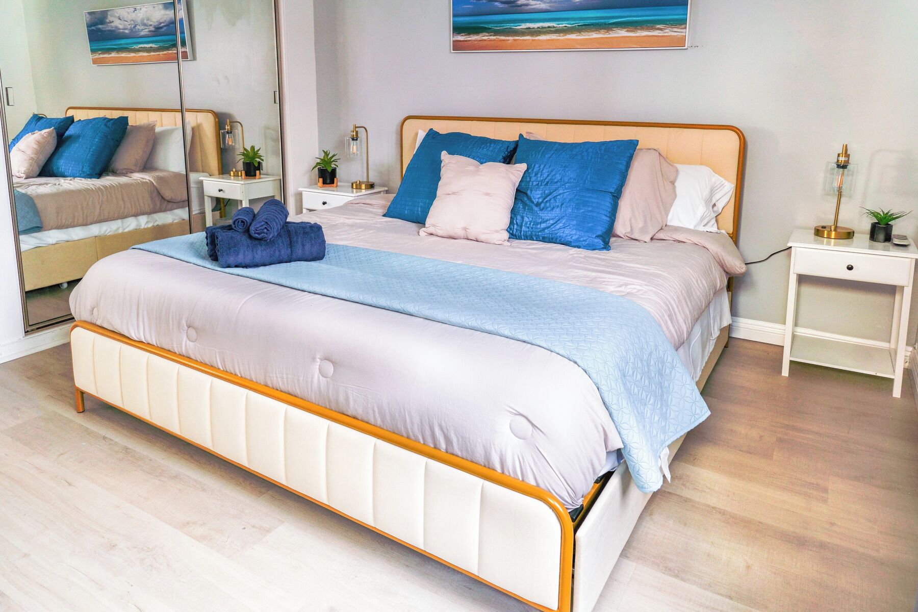 1 habitación, escritorio, tabla de planchar con plancha y wifi gratis 