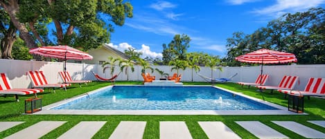 Outdoor pool, a heated pool