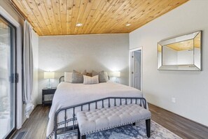 3 soverom, strykejern/-brett, wi-fi (inkludert) og sengetøy