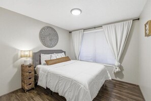 Desk, iron/ironing board, free WiFi, bed sheets
