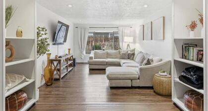 Stay in the heart of Medford.