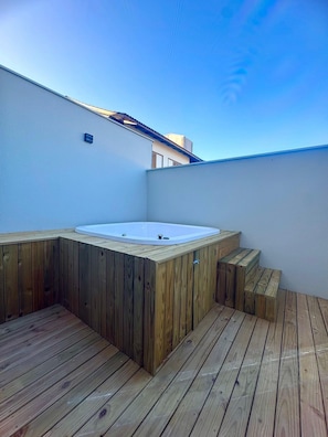 Villa | Outdoor spa tub - Sobrado 07 (Florianópolis)