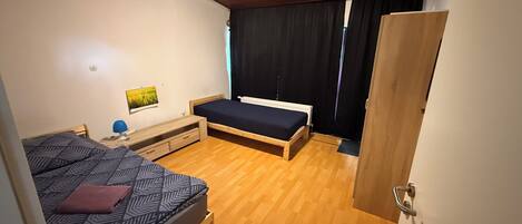3 bedrooms, WiFi, bed sheets