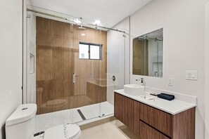 Comfort Room, Courtyard View | Bathroom - One and Only Lazy River Pool Villa (North Miami)
