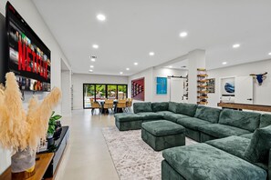 TV - One and Only Lazy River Pool Villa (North Miami)