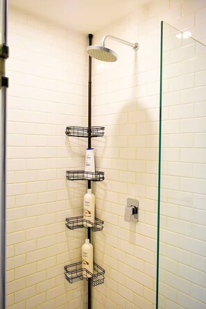 Shower, hair dryer, towels, soap - Awesome Location @ Dana - Arboleda in San Pedro (San Pedro Garza García)