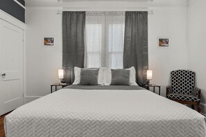 3 makuuhuonetta, työpöytä, silitysrauta/-lauta, ilmainen Wi-Fi