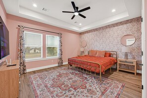 4 Schlafzimmer, Bügeleisen/Bügelbrett, WLAN, Bettwäsche