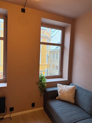 Living area - Super central apartment in Trondheim, steps from city centre & restaurants! (Trøndelag)