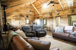 Télévision, cheminée