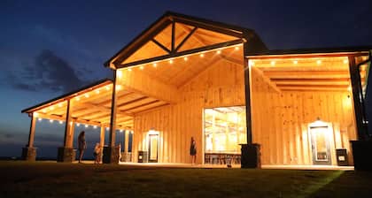 The Pine Crest Cabin, a little piece of Gatlinburg right here in Attalla