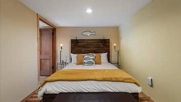 1 bedroom, internet, bed sheets