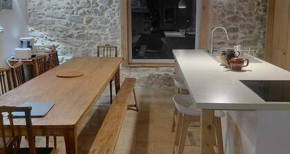 Large mountain house for 12, calm & nature