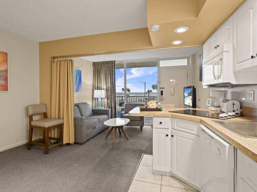 Standard Studio Suite, Kitchenette, Ocean View | Private kitchen | Fridge, microwave, dishwasher, coffee/tea maker
