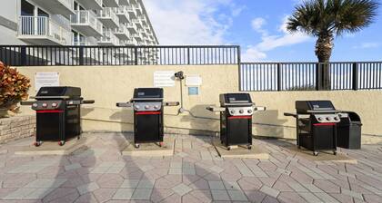 Outrigger Beach Club Resort by Coolvacay