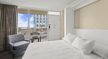 Estudio estándar, vistas al mar, frente al mar | Cortinas opacas, tabla de planchar con plancha, wifi gratis