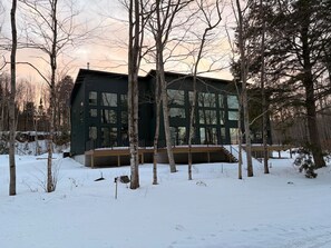 Exterior - Snowmobile & Ice Fest Suite #1 (Autrain)