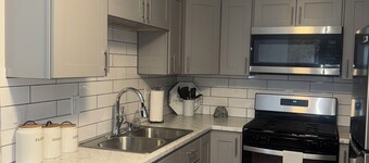 3-bedroom apartment in peaceful Wichita with air conditioning