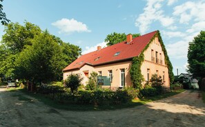 Exterior - Studio 6 - Träumerei - Quiet studio in the count's forester's lodge (Temmen-Ringenwalde)