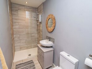 Shower - Corner Cottage (Seahouses)