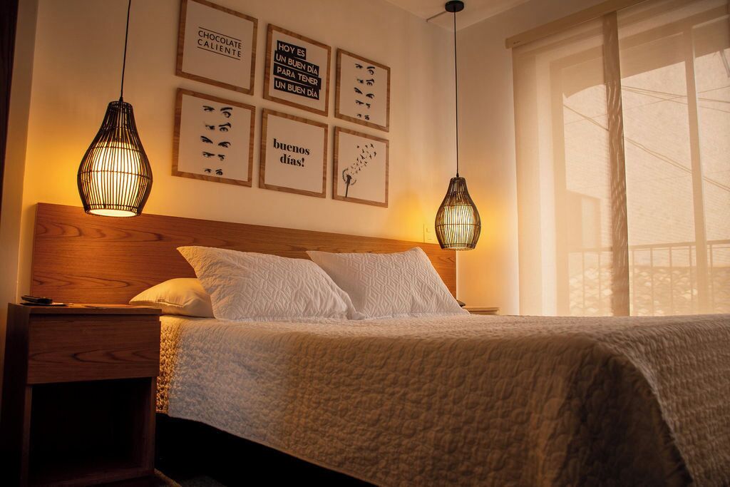 Desk, laptop workspace, WiFi (free), bed sheets