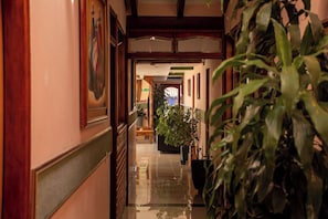 Lorong