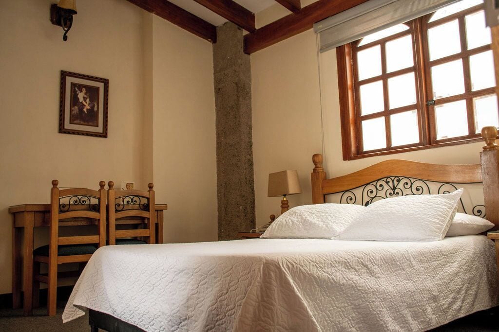 Chambre Simple Standard | Bureau, espace de travail pour ordinateur portable, Wi-Fi gratuit