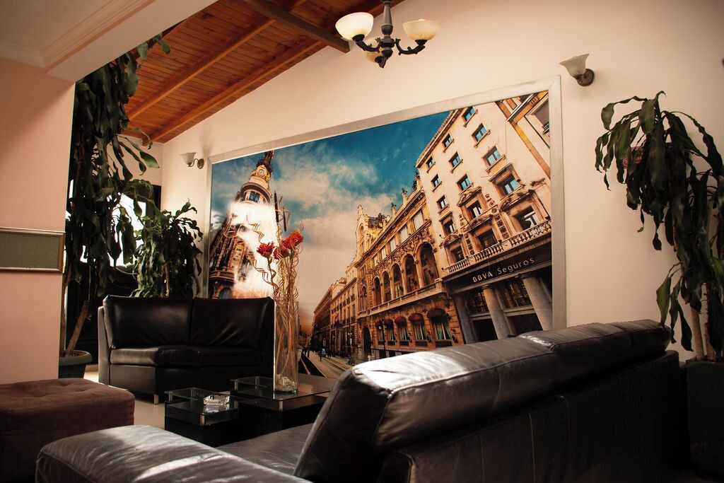 Televisión LED de 40 pulgadas con canales por cable 