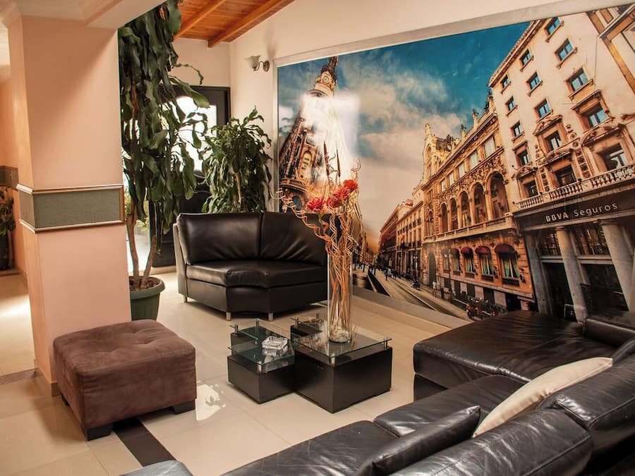 En 40-tommers LED-TV med kabel-kanaler