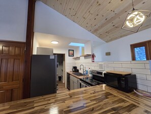 電子レンジ、オーブン、コンロ、食器洗い機