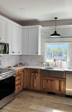 Microwave, oven, stovetop, dishwasher