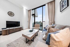 Apartment - Stayshort - Modern 1 Bedroom With Private Jacuzzi in JVC That Sleeps 2 (Dubai)