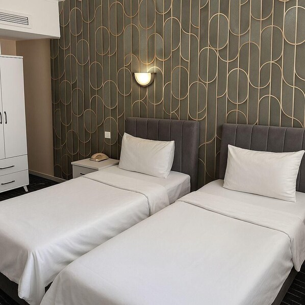Standard Single Room, City View | Desk, laptop workspace, free WiFi - Anı Park Hotel Pendik (İSTANBUL)