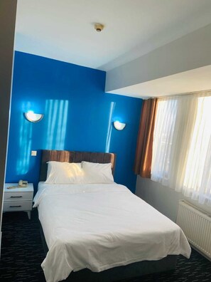 Desk, laptop workspace, free WiFi - Anı Park Hotel Pendik (İSTANBUL)