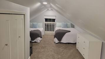 2 soverom, strykejern/-brett, wi-fi og sengetøy