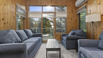 Smart TV, fireplace, foosball, table tennis