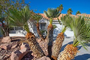 Exterior detail - Vegas Stays 5BD w/Games and Pool (North Las Vegas)