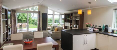 Cottage | Interior