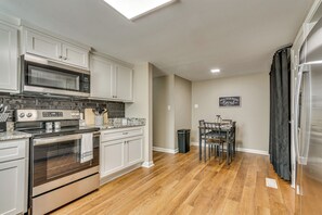 Fridge, microwave, stovetop, dishwasher - Lakefront Home w/ Yard & Deck in North Little Rock (North Little Rock)