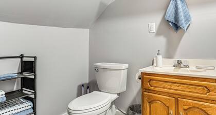 Pets Welcome! Quiet Economy Home w/ Spacious Yard