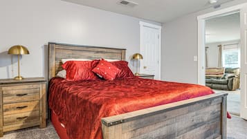 1 bedroom, internet, bed sheets