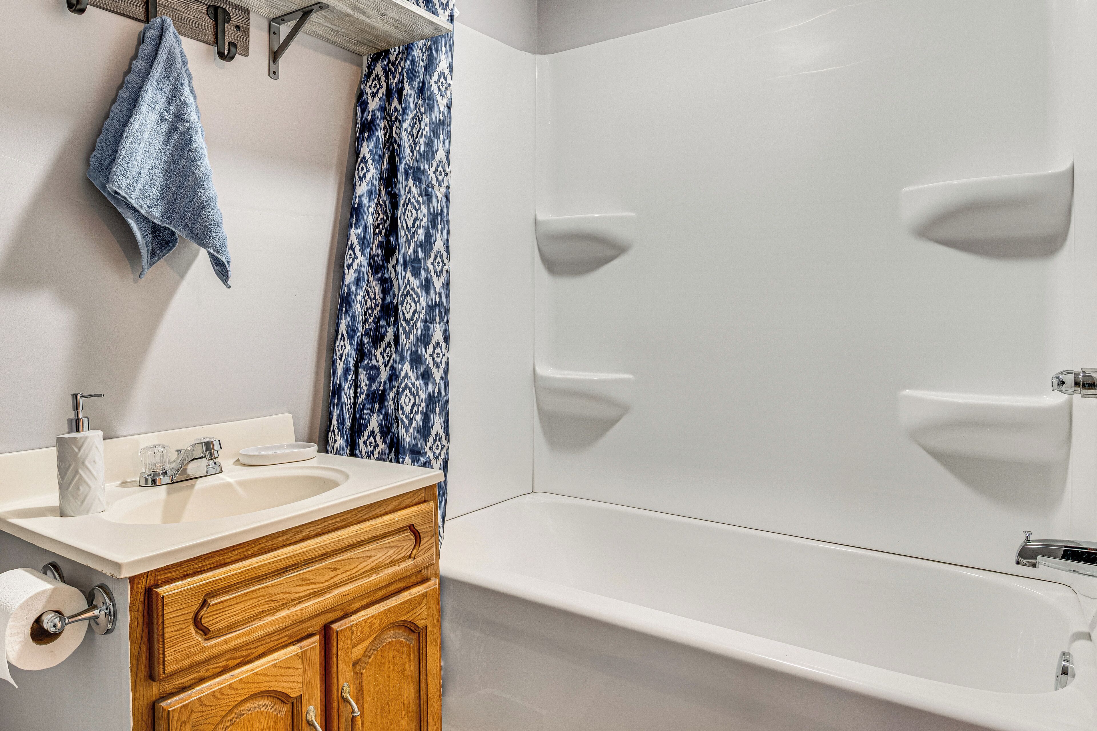 Hair dryer, towels