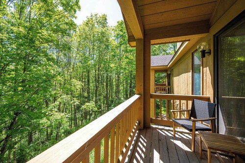 SnowPine Village Townhouse, Sleeps 10, A/C