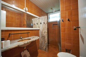 Shower - Casa com Piscina, Churrasqueira e Wi-Fi – Cumbuco (Caucaia)