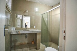 Shower - Casa com Piscina, Churrasqueira e Wi-Fi – Cumbuco (Caucaia)