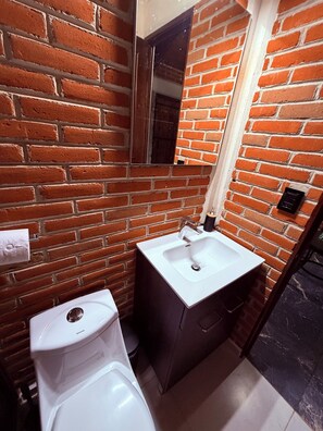 Chambre Romantique, vue jardin | Salle de bain